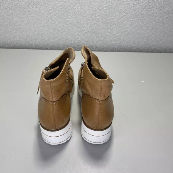 NEW SILENT D Nene To Zip Slip On Womens Size 9 Brown Leather Comfort Boot - Picture 4 of 6